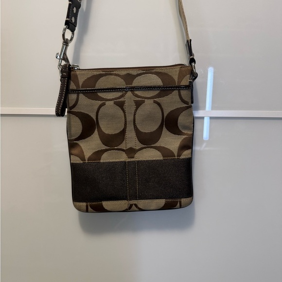 Vintage Y2K Coach Signature Canvas Crossbody Bag - Picture 2 of 7